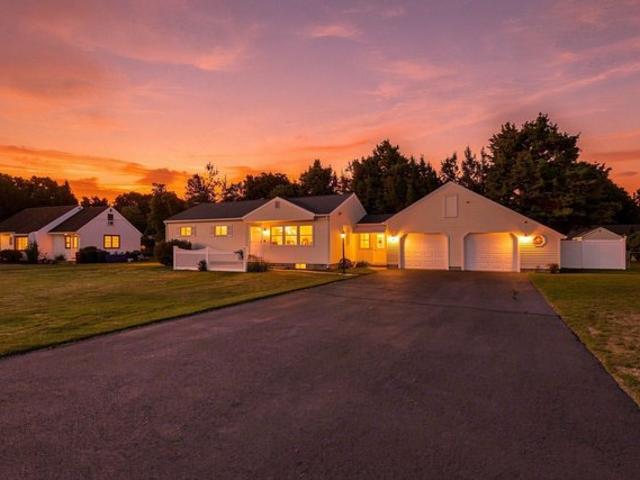 House for sale in Hampden, Massachusetts