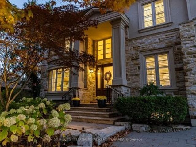 House for sale in Burlington, Ontario