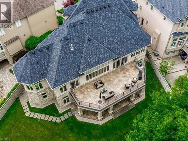 House for sale in Ancaster, Ontario