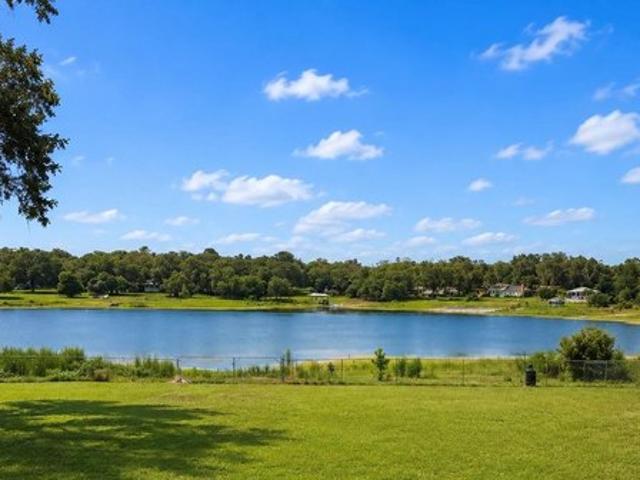 House for sale in Hawthorne, Florida