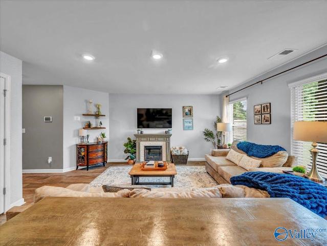 House for sale in Arab, Alabama