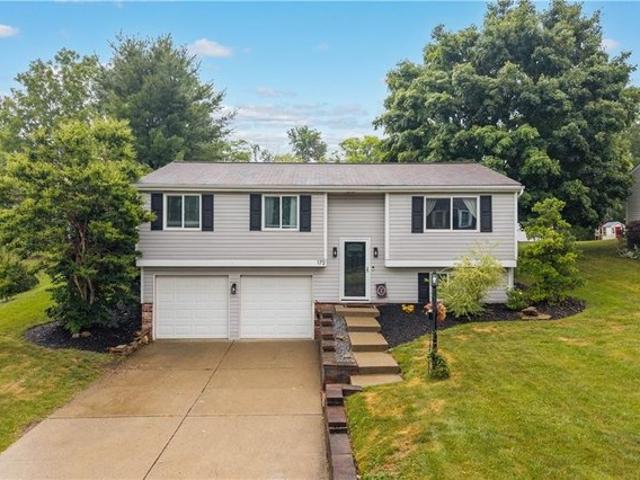House for sale in Bridgeville, Pennsylvania