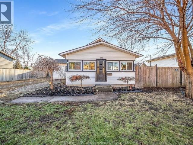 House for sale in Ontario