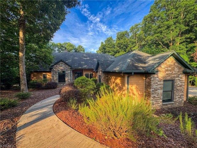 House for sale in Davidson, North Carolina