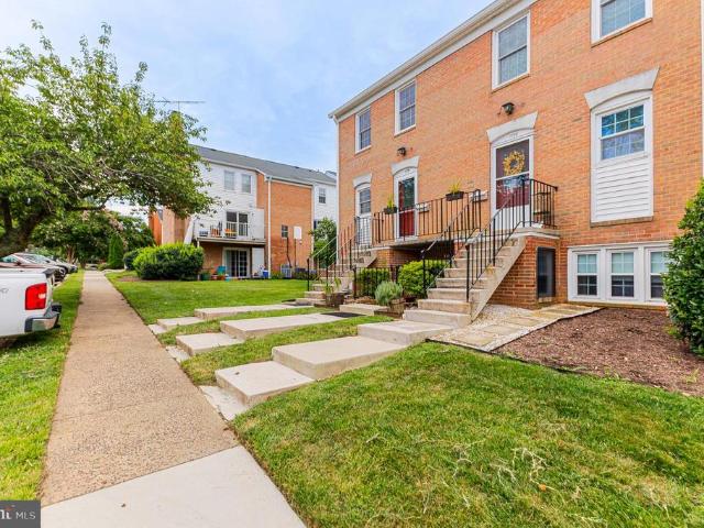 Townhouse for sale in Warrenton