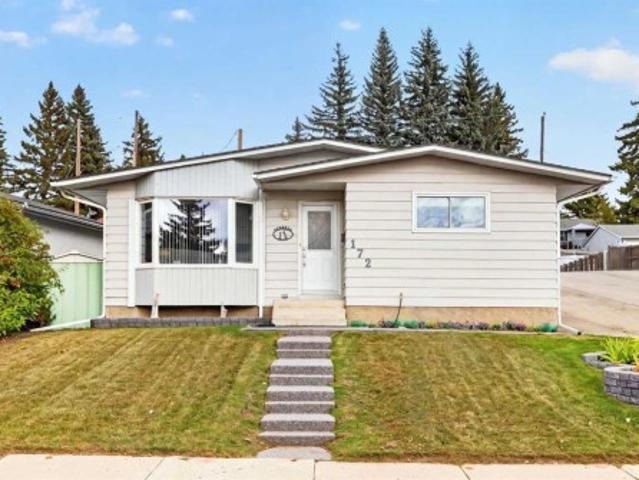 House for sale in Queensland, Calgary