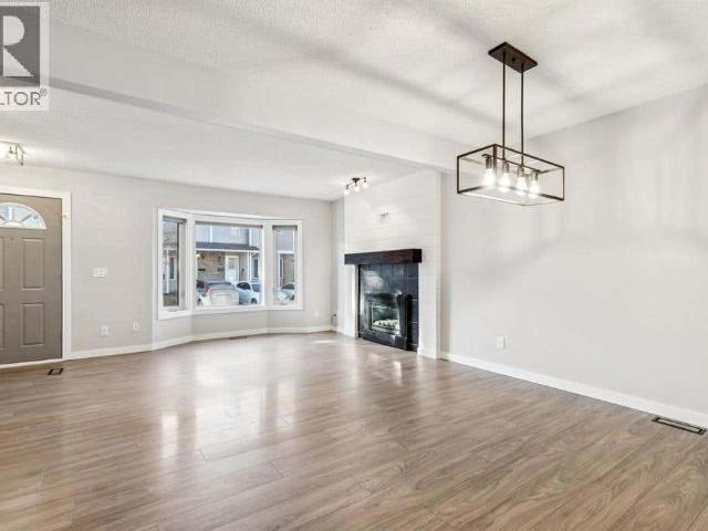 Townhouse for sale in Northwest, Alberta