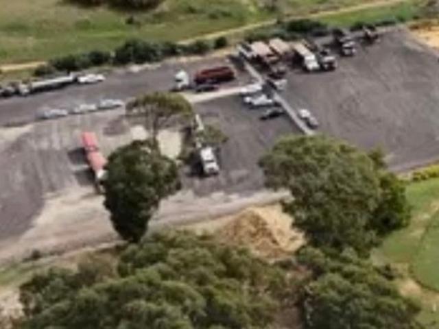 Warehouse for rent in Wattleup, Western Australia