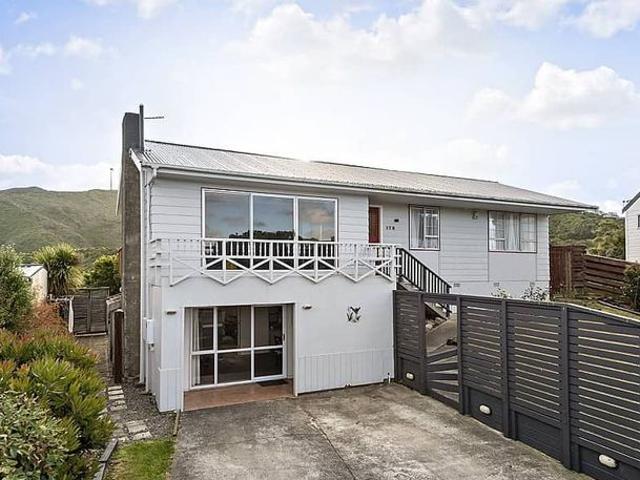 House for rent in Kowhai Park, Wellington