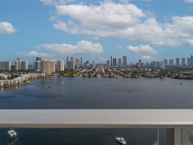 Condo for sale in Aventura, Florida