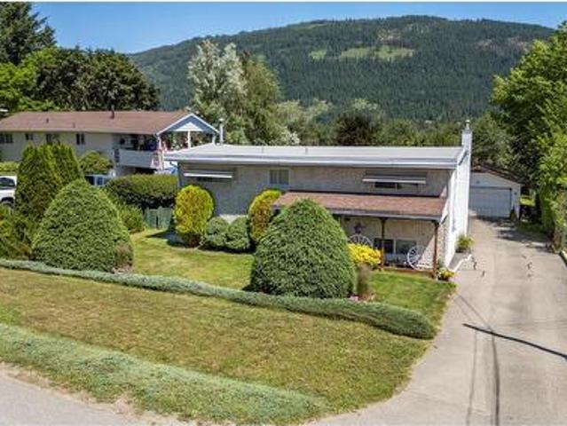 House for sale in Salmon Arm, British Columbia