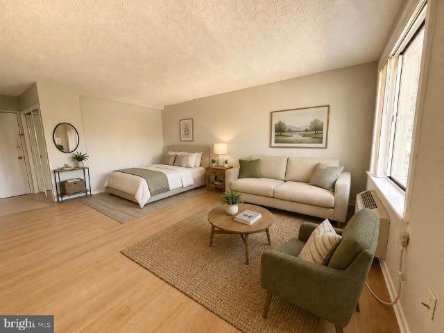 Condo for sale in Courthouse, Arlington