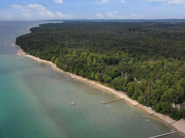 House for sale in Kewadin