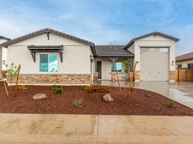 House for sale in White Tank Foothills, Waddell