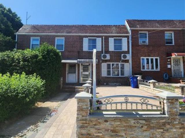 House for sale in Fresh Meadows, New York