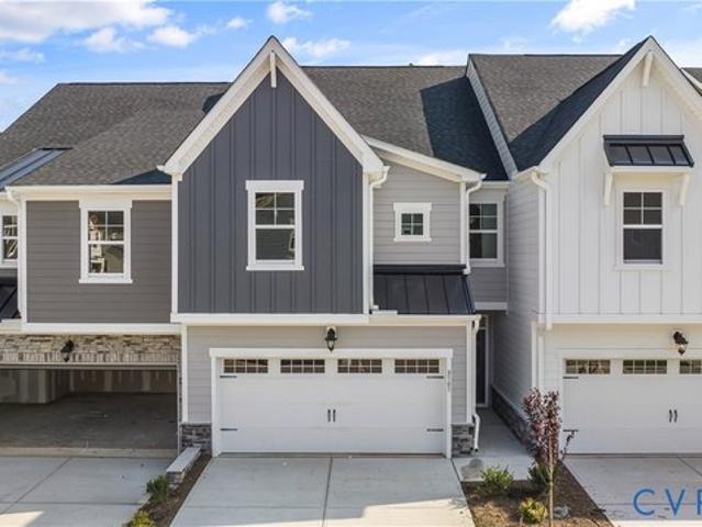 Townhouse for sale in Virginia