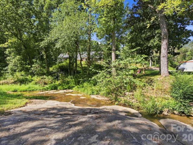 House for sale in Hiddenite, North Carolina