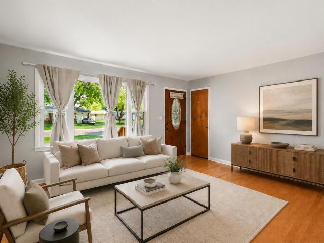 House for sale in Aurora, Illinois