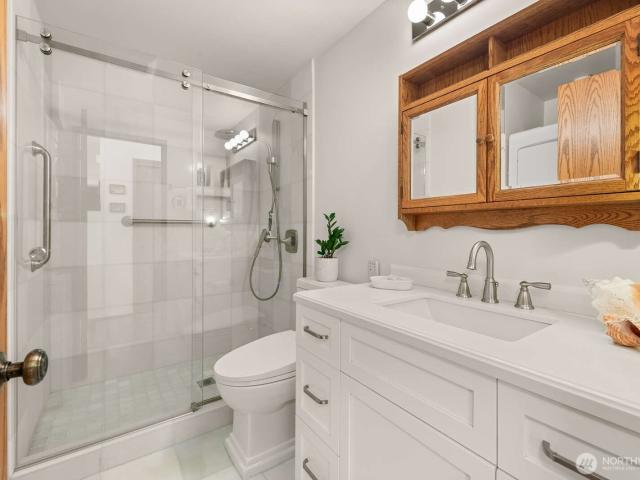 Condo for sale in Vashon Condo for sale in Vashon