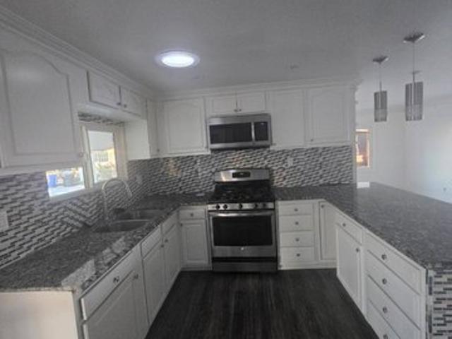 House for sale in Fontana, San Bernardino County