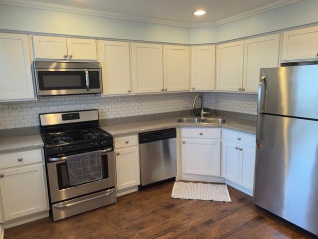 Townhouse for sale in Gurnee, Illinois