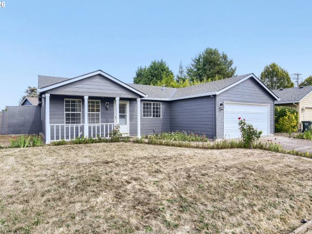 House for sale in Elmonica, Beaverton