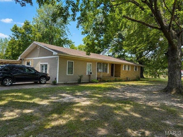 House for sale in Poplar Bluff, Missouri