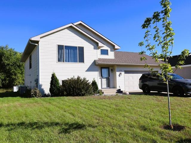 House for sale in Litchfield, Meeker County