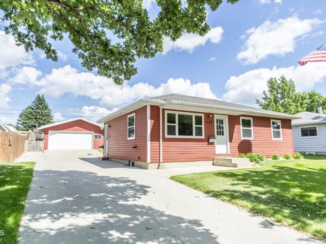 House for sale in Bismarck, North Dakota