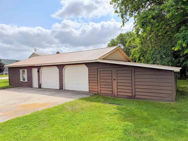 House for sale in Prairie Du Chien, Wisconsin