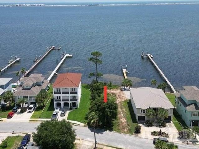 Land for sale in Navarre, Florida