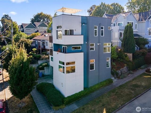 Townhouse for sale in Washington Park, Seattle