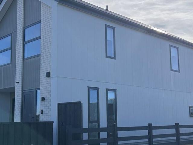 Property for rent in Rolleston, Canterbury