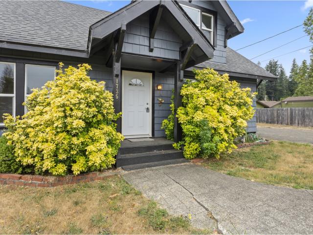 House for sale in Coquille