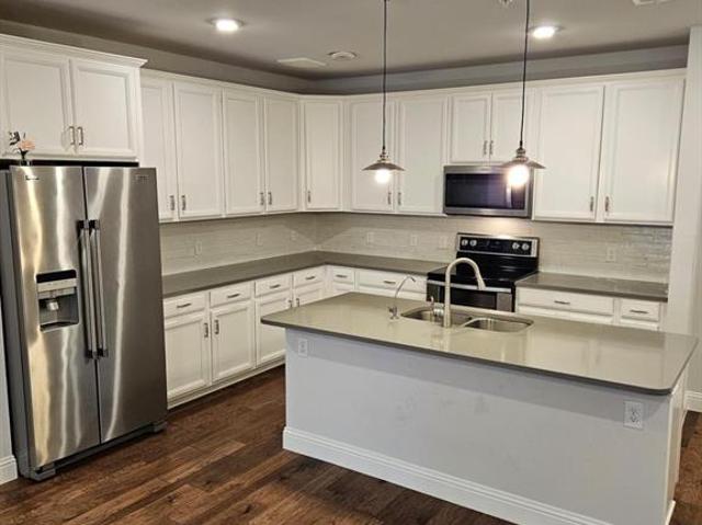 Condo for sale in Farmers Branch, Texas