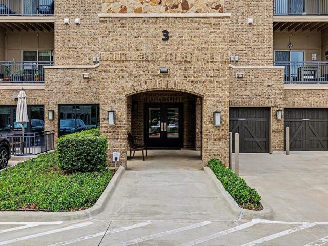 Condo for sale in Farmers Branch, Texas