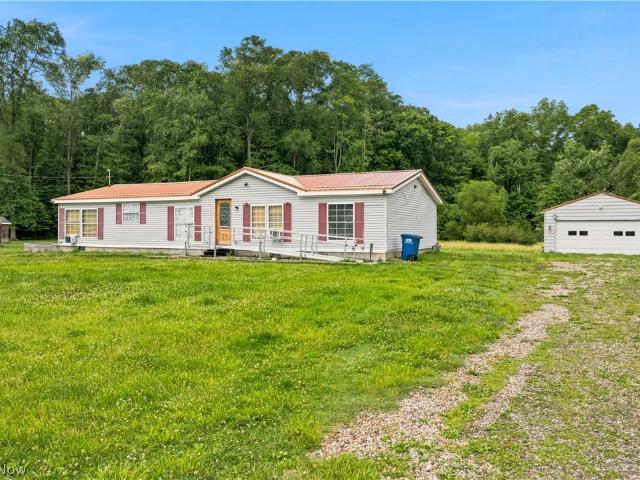 House for sale in Lake Milton, Ohio