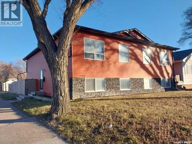 House for sale in Saskatoon, Saskatchewan