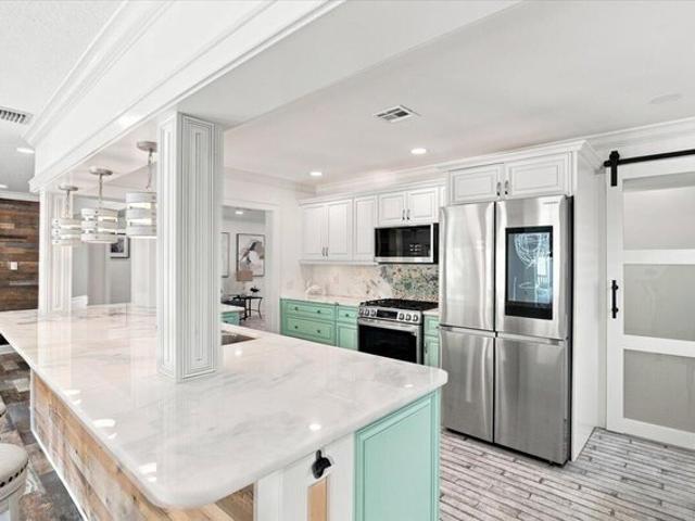 House for sale in Oakland Park, Florida