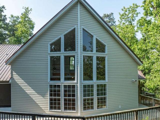 House for sale in Suwannee, Florida