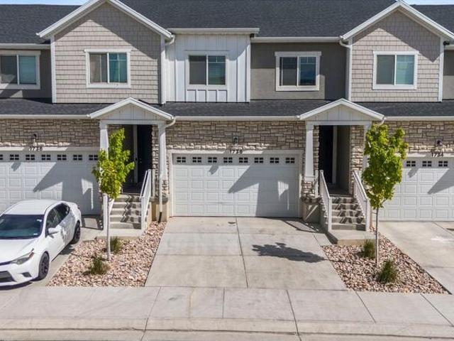 Townhouse for sale in Saratoga Springs