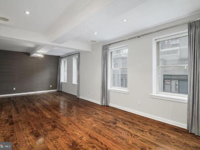 Apartment for sale in Philadelphia, Pennsylvania