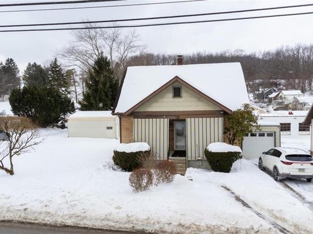 House for sale in Apollo, Pennsylvania