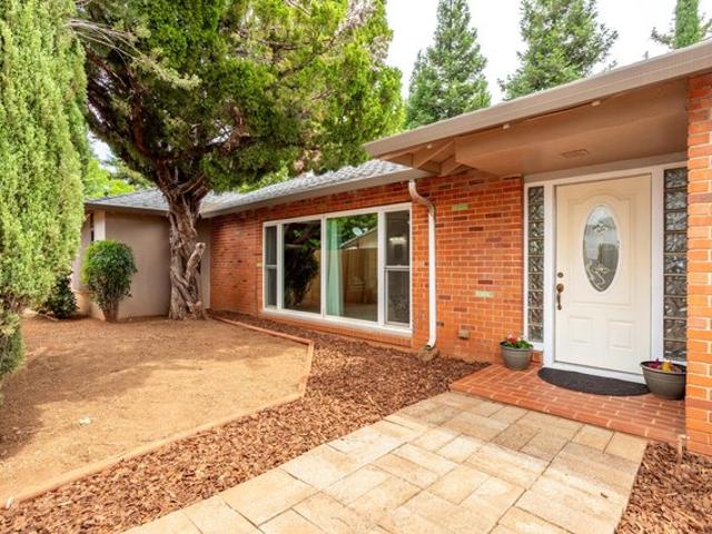 House for sale in Shasta, California