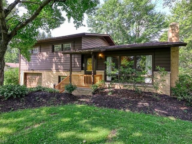 House for sale in Summit, Ohio