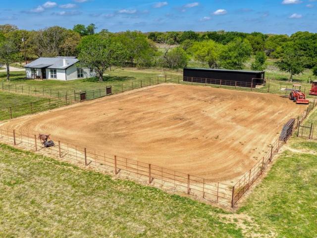 Property for sale in Covington, Texas