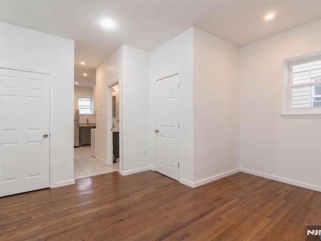 Commercial for sale in Elizabeth, New Jersey