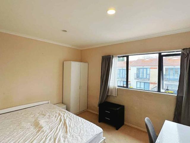 Townhouse for rent in New Lynn, Oroua County