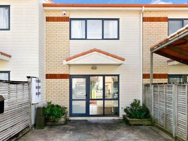 House for rent in New Lynn, Oroua County