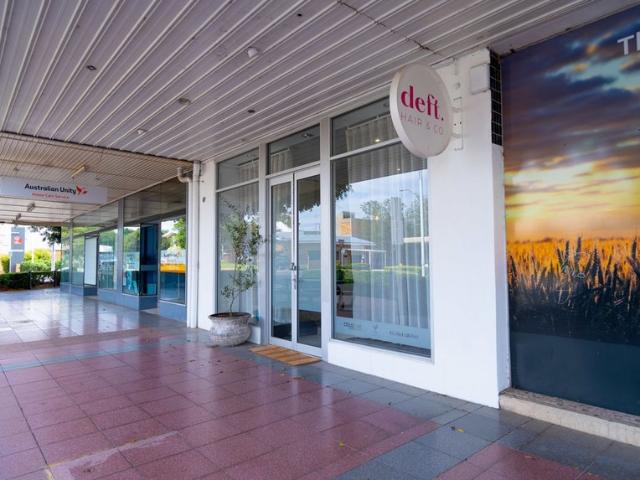 Retail for sale in Moree, New South Wales
